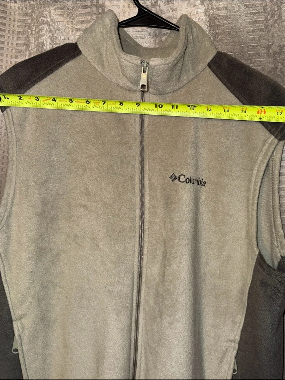 Columbia Two-Tone Gray Fleece Vest - Tan and Gray